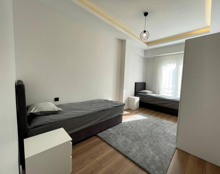 Riviera 100m Away From The Sea, 2 Bedroom Daire *