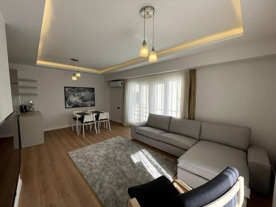 Daire Riviera 100m Away From The Sea, 2 Bedroom *